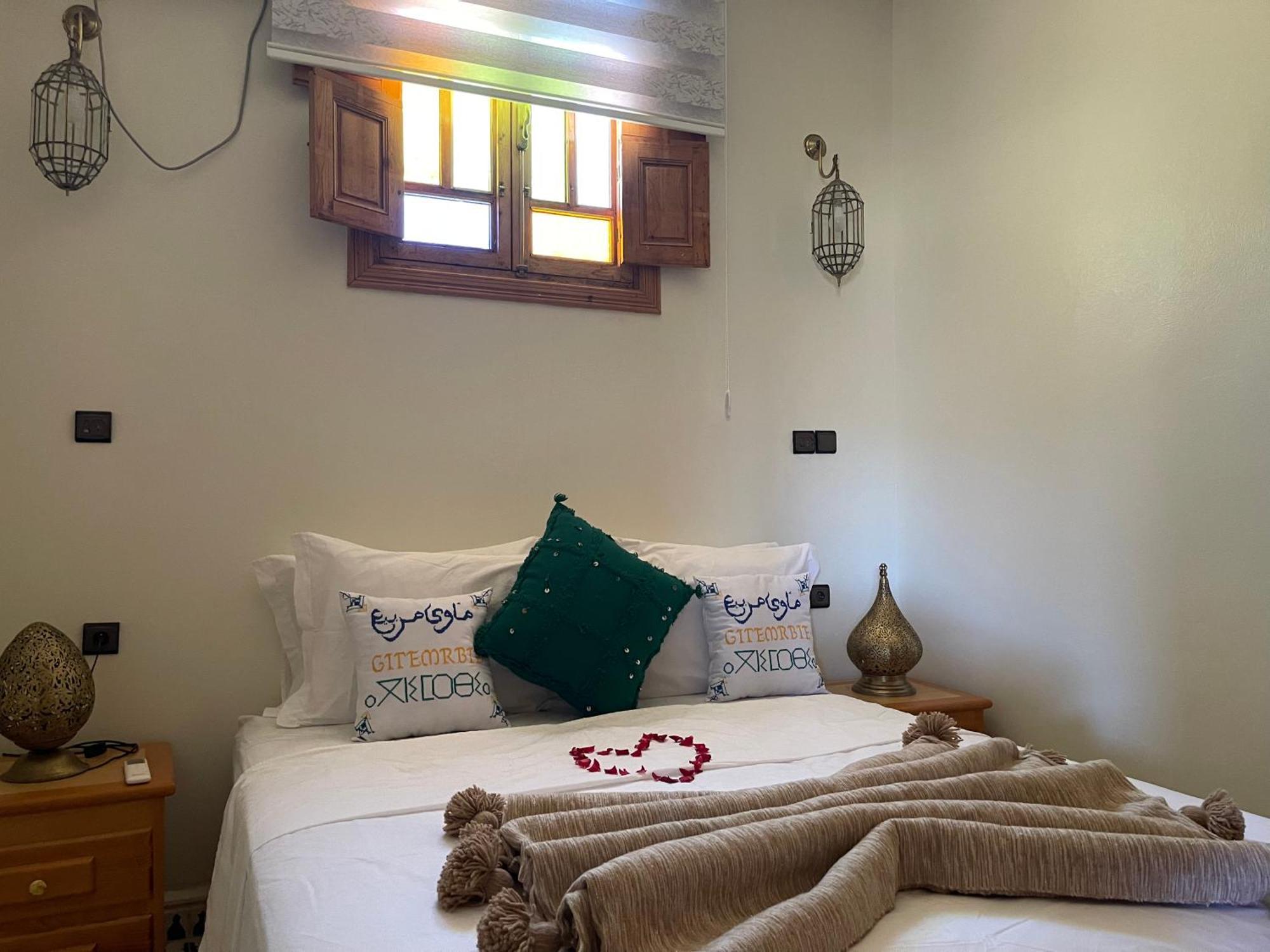 Gite Marbie Maison Rurale, Une Experience Naturelle Unique, Au Coeur Du Moyen Atlas, Maroc Kasba Tibouda Extérieur photo